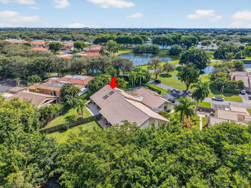 Activo con contrato: $599,999 (3 camas, 3 baños, 2193 Pies cuadrados)