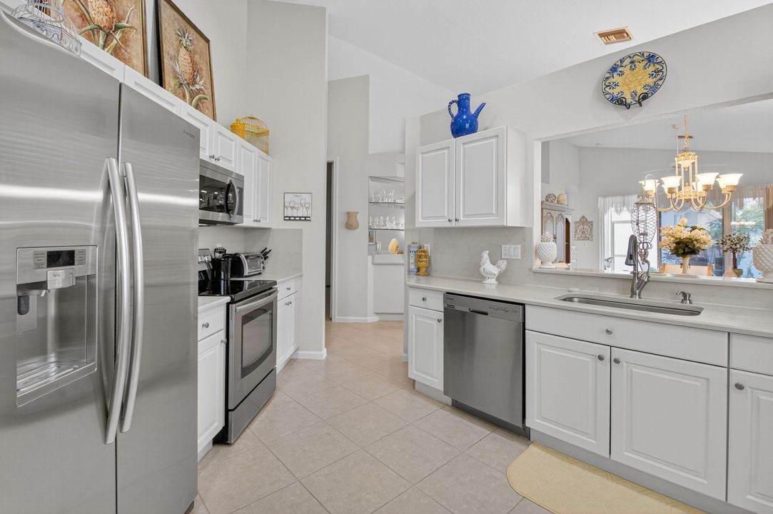 Activo con contrato: $409,000 (3 camas, 2 baños, 1599 Pies cuadrados)