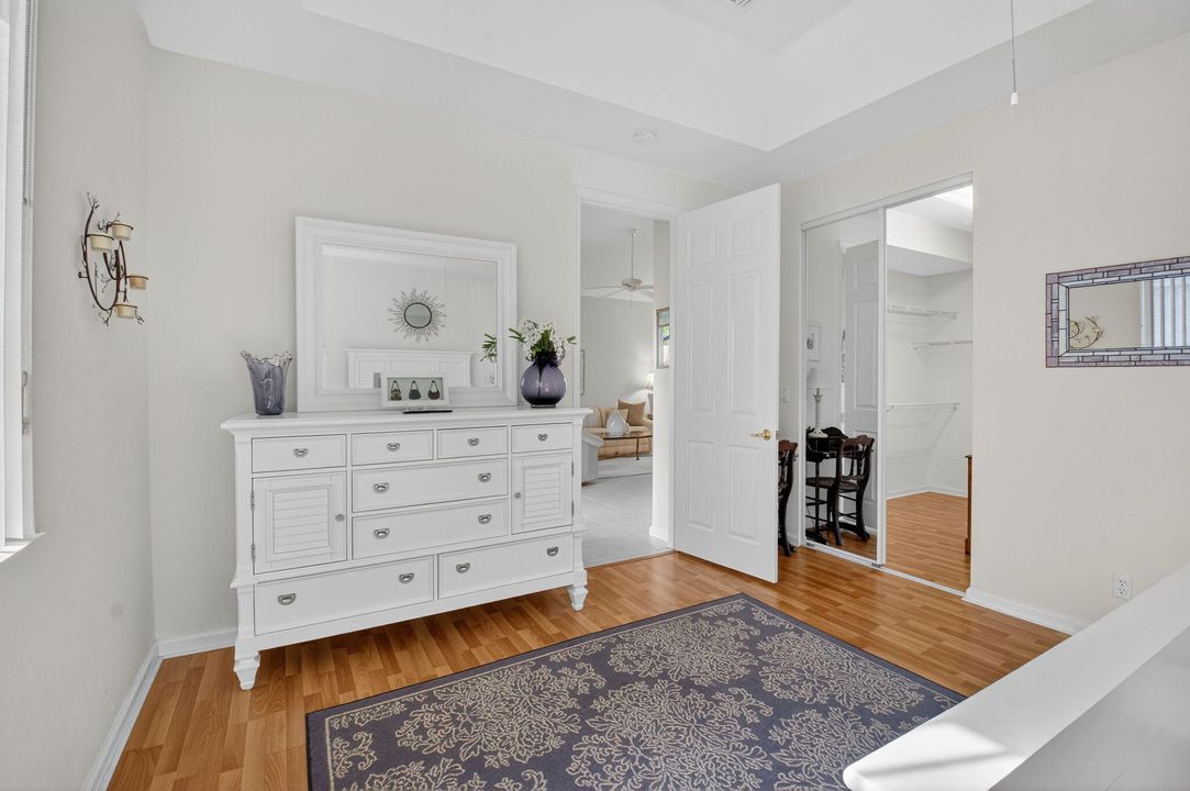 Activo con contrato: $409,000 (3 camas, 2 baños, 1599 Pies cuadrados)