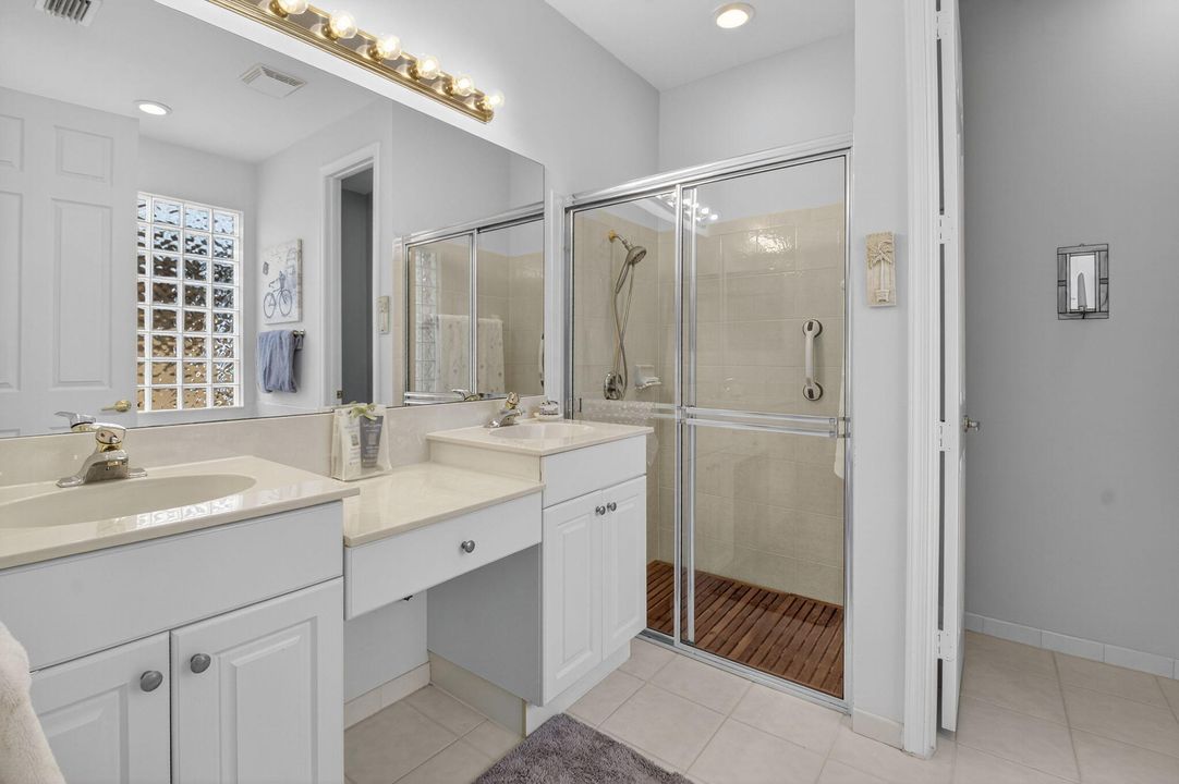 Activo con contrato: $409,000 (3 camas, 2 baños, 1599 Pies cuadrados)