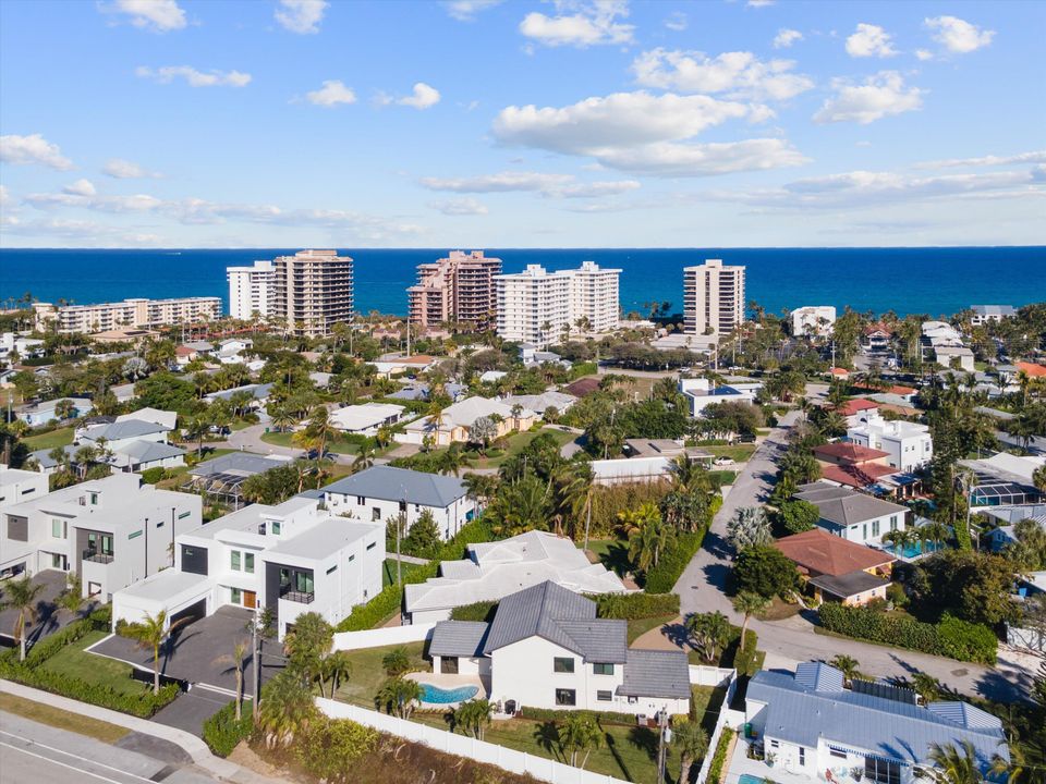 На продажу: $2,145,000 (4 спален, 4 ванн, 2482 Квадратных фут)