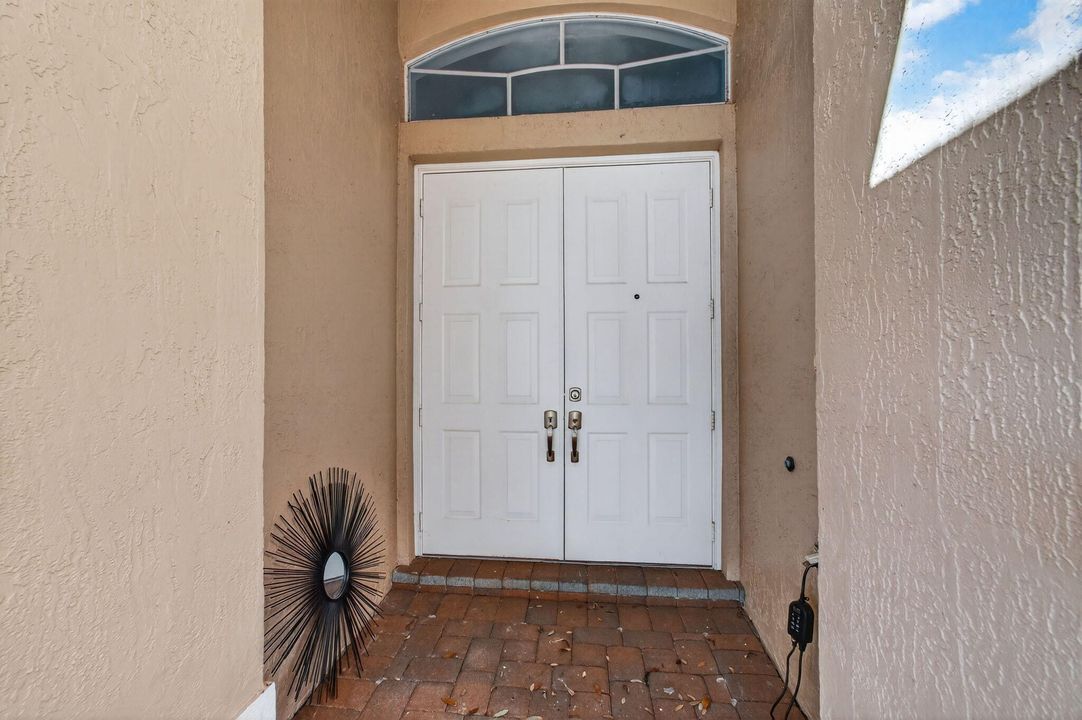 В аренду: $6,000 (4 спален, 2 ванн, 2229 Квадратных фут)