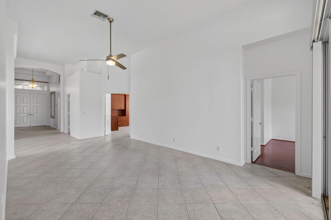 В аренду: $6,000 (4 спален, 2 ванн, 2229 Квадратных фут)