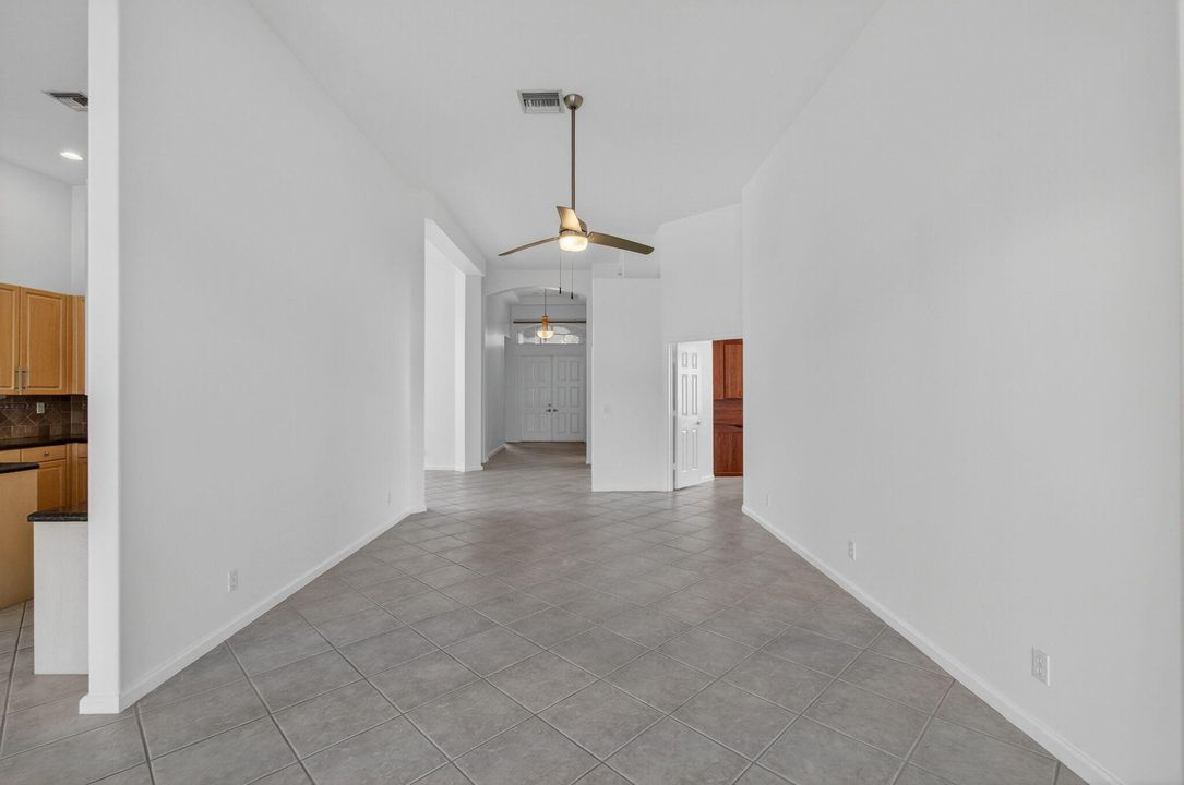 В аренду: $6,000 (4 спален, 2 ванн, 2229 Квадратных фут)