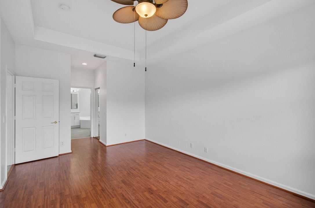 В аренду: $6,000 (4 спален, 2 ванн, 2229 Квадратных фут)