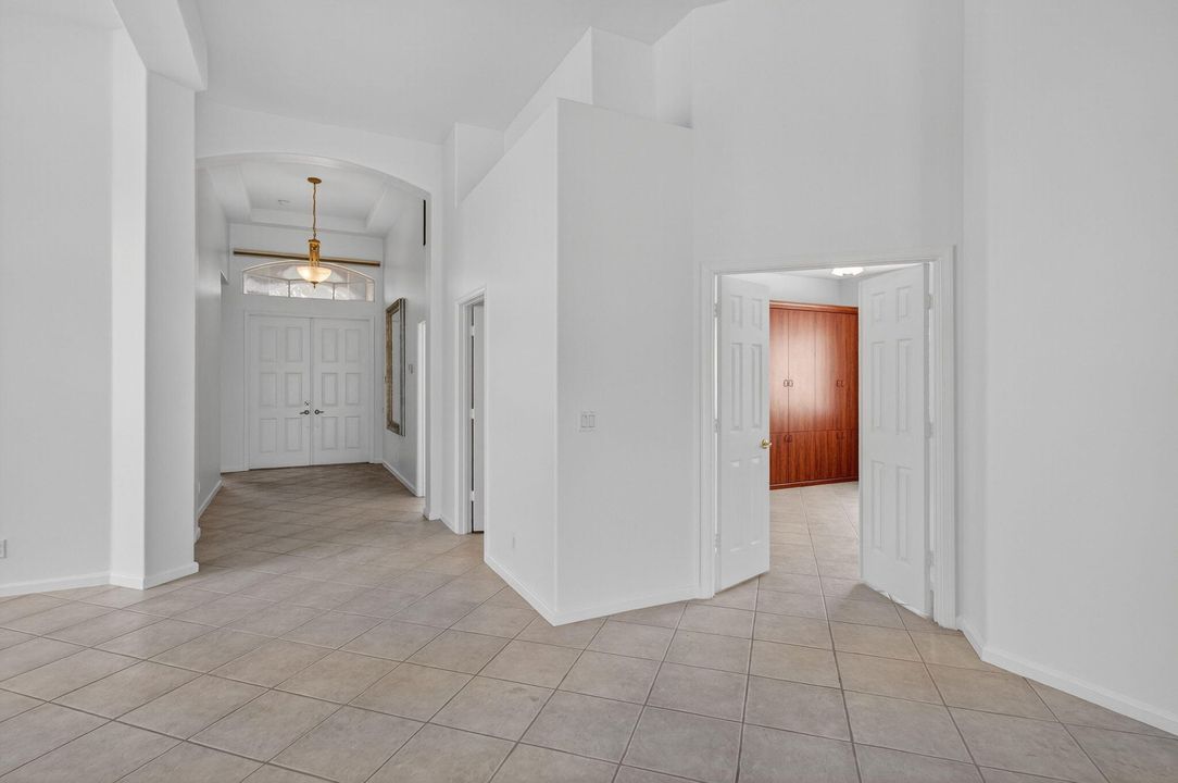 В аренду: $6,000 (4 спален, 2 ванн, 2229 Квадратных фут)