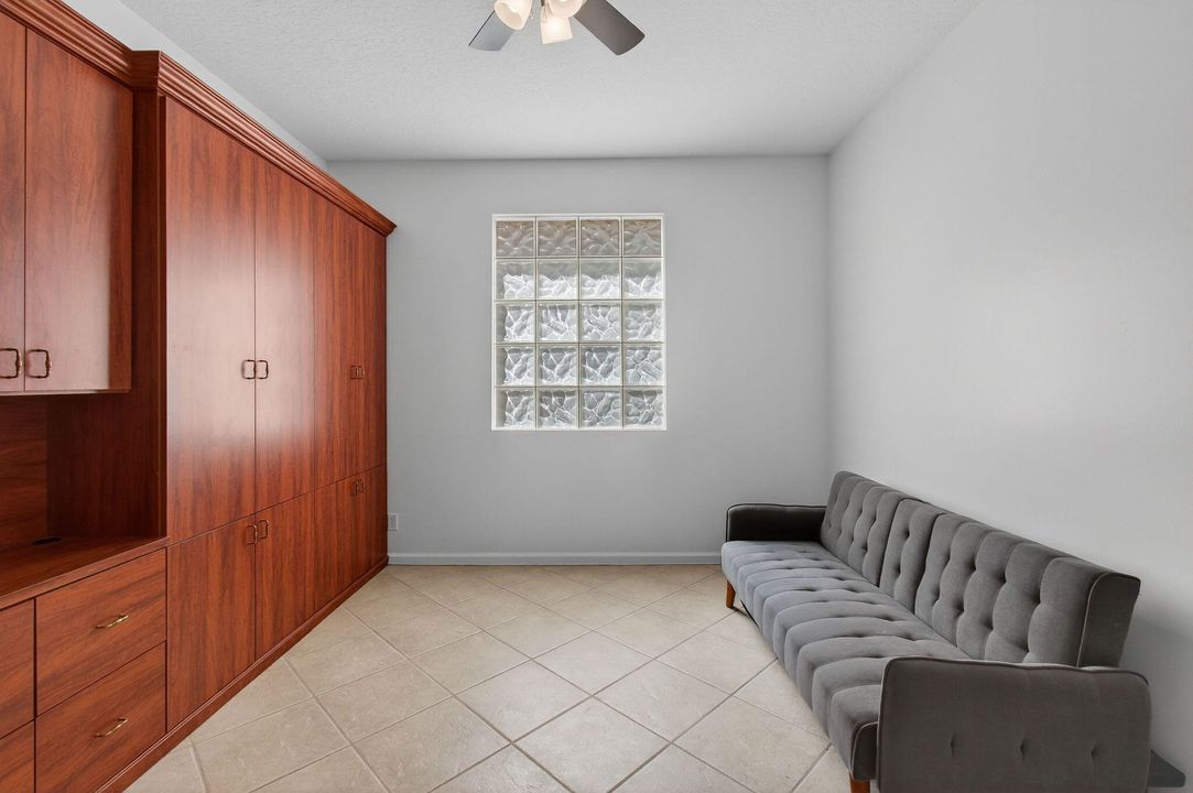 В аренду: $6,000 (4 спален, 2 ванн, 2229 Квадратных фут)