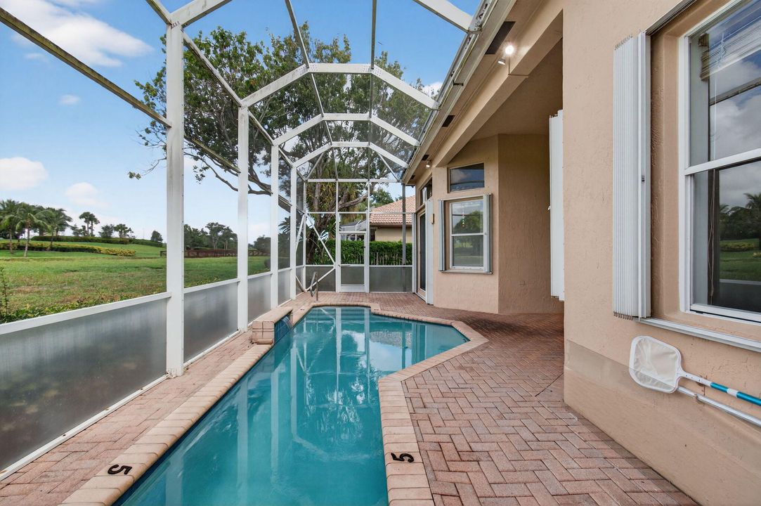 В аренду: $6,000 (4 спален, 2 ванн, 2229 Квадратных фут)