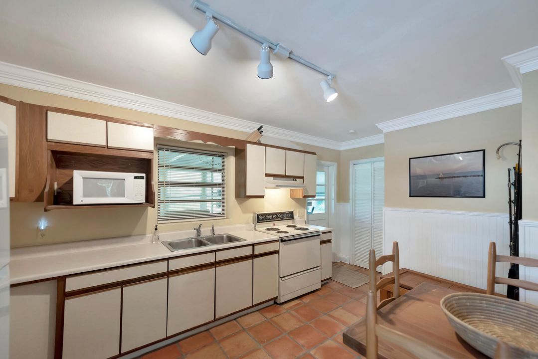 Activo con contrato: $925,000 (2 camas, 2 baños, 1056 Pies cuadrados)