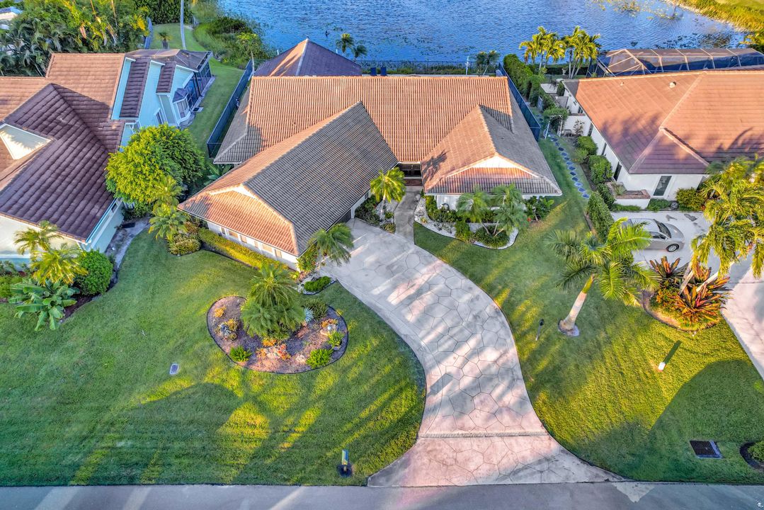 For Sale: $1,499,000 (5 beds, 4 baths, 2877 Square Feet)