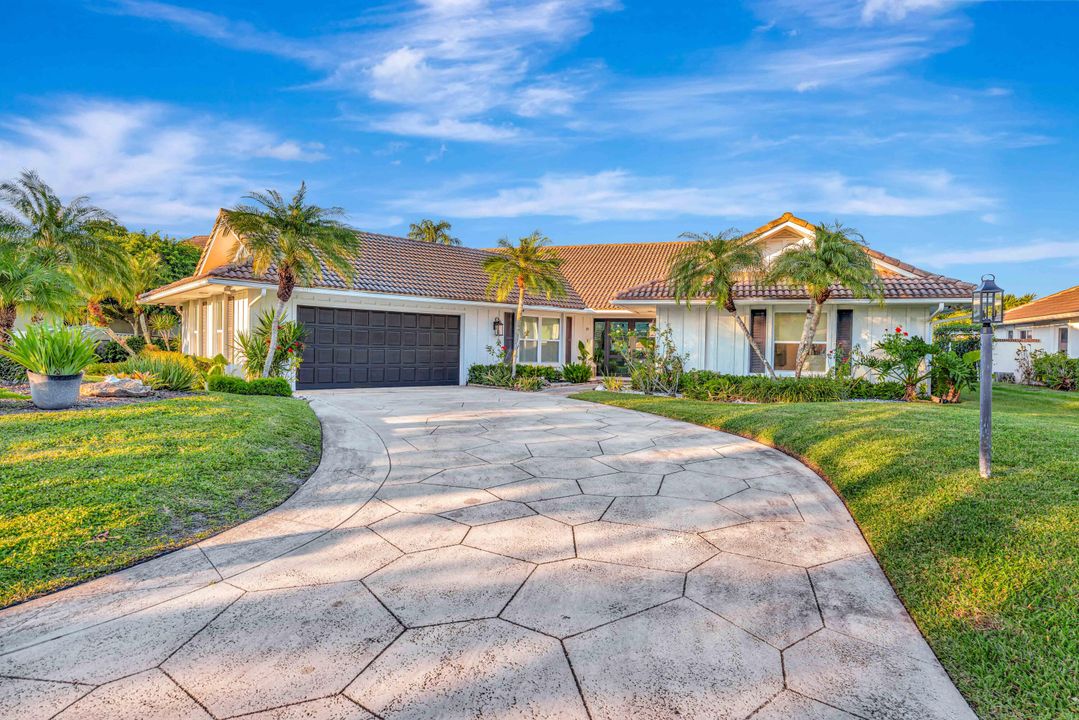 For Sale: $1,499,000 (5 beds, 4 baths, 2877 Square Feet)