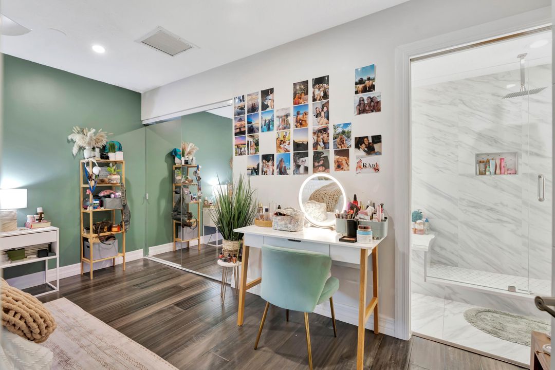 For Sale: $1,499,000 (5 beds, 4 baths, 2877 Square Feet)