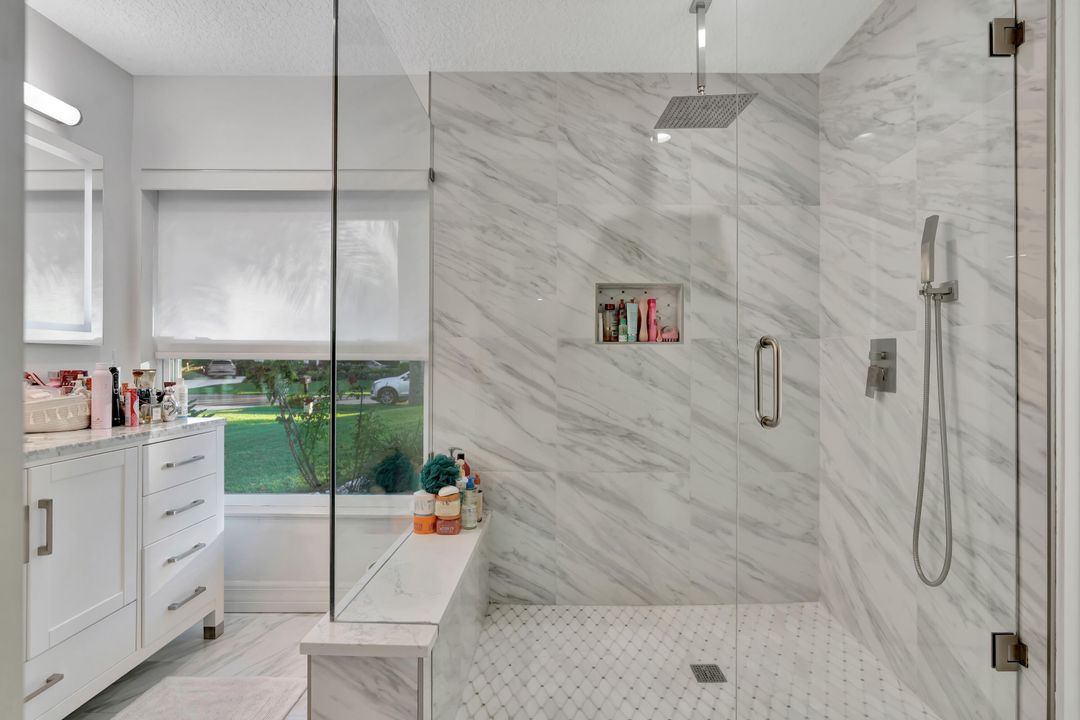 For Sale: $1,499,000 (5 beds, 4 baths, 2877 Square Feet)