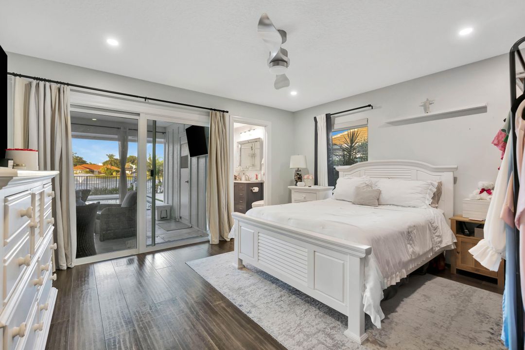 For Sale: $1,499,000 (5 beds, 4 baths, 2877 Square Feet)