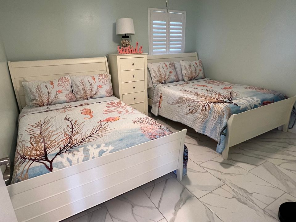 For Rent: $5,500 (2 beds, 2 baths, 1113 Square Feet)