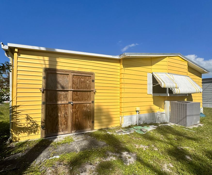 For Sale: $48,000 (2 beds, 2 baths, 1400 Square Feet)