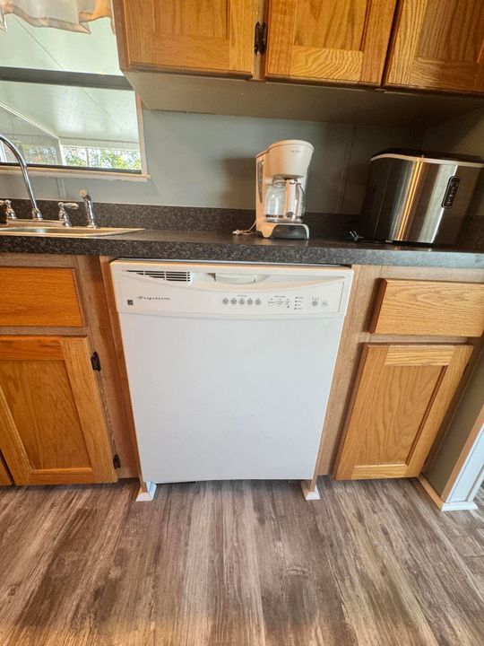 For Sale: $48,000 (2 beds, 2 baths, 1400 Square Feet)