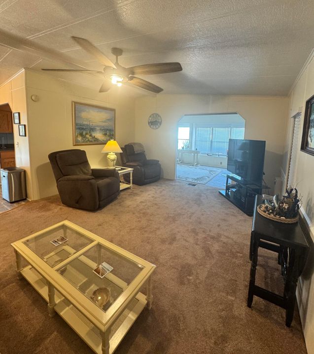 For Sale: $48,000 (2 beds, 2 baths, 1400 Square Feet)