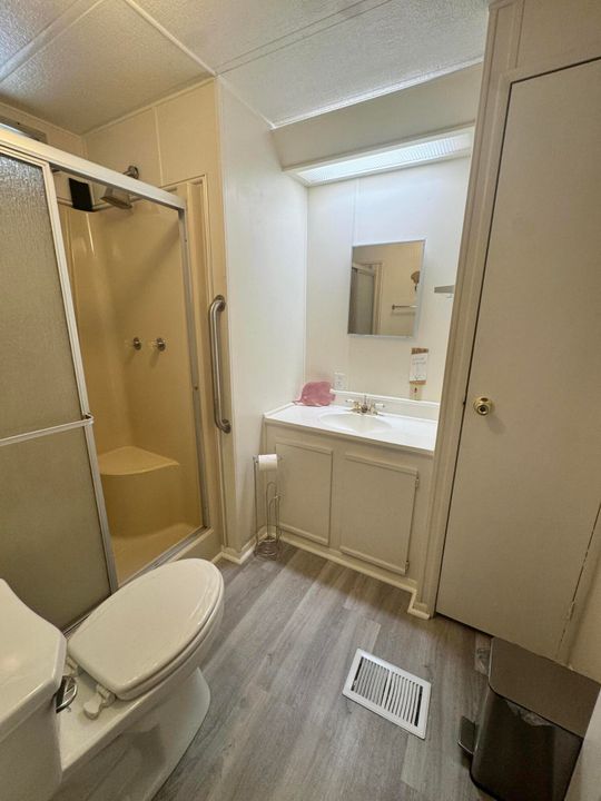 For Sale: $48,000 (2 beds, 2 baths, 1400 Square Feet)