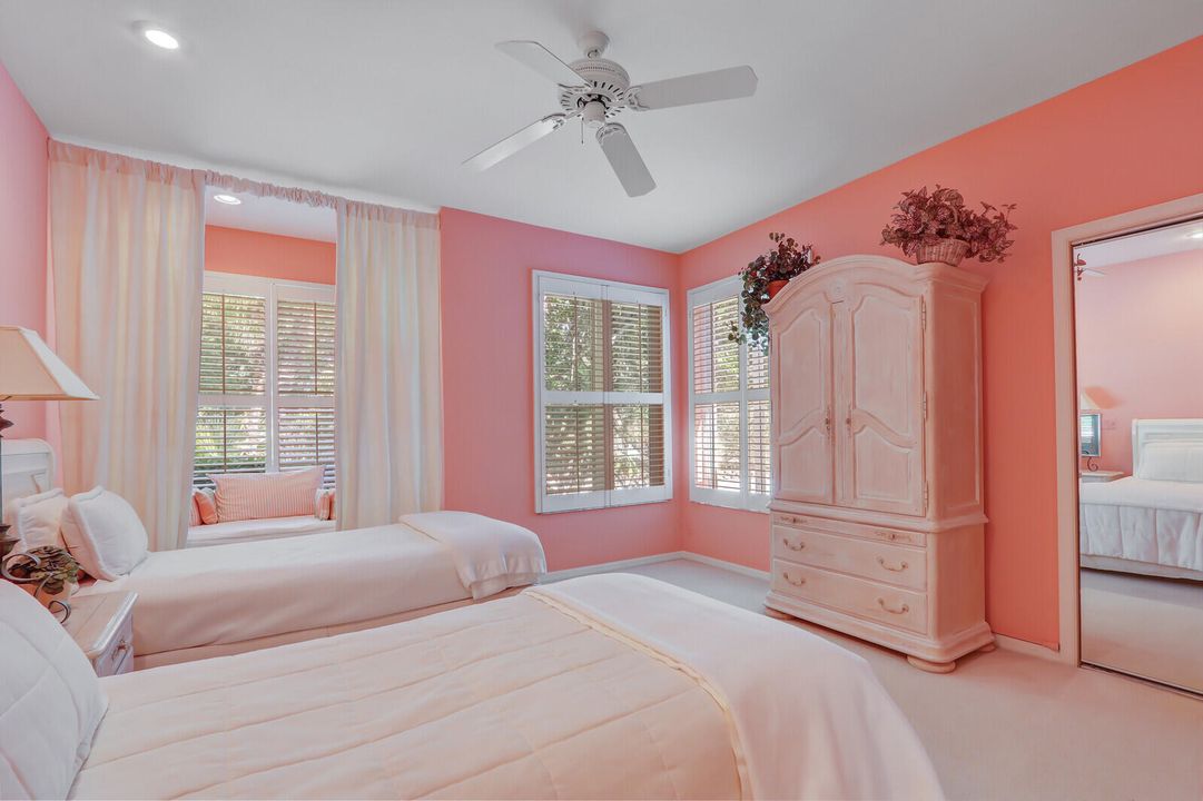 На продажу: $4,495,000 (4 спален, 4 ванн, 3648 Квадратных фут)