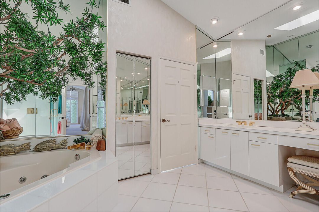 На продажу: $4,495,000 (4 спален, 4 ванн, 3648 Квадратных фут)