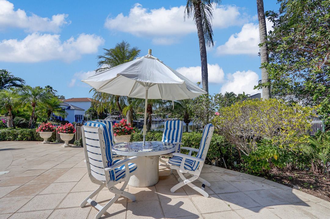 На продажу: $4,495,000 (4 спален, 4 ванн, 3648 Квадратных фут)