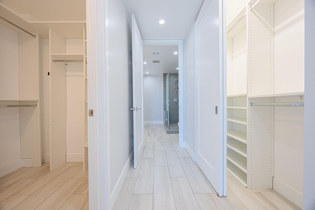 Под контрактом: $375,000 (1 спален, 1 ванн, 1032 Квадратных фут)