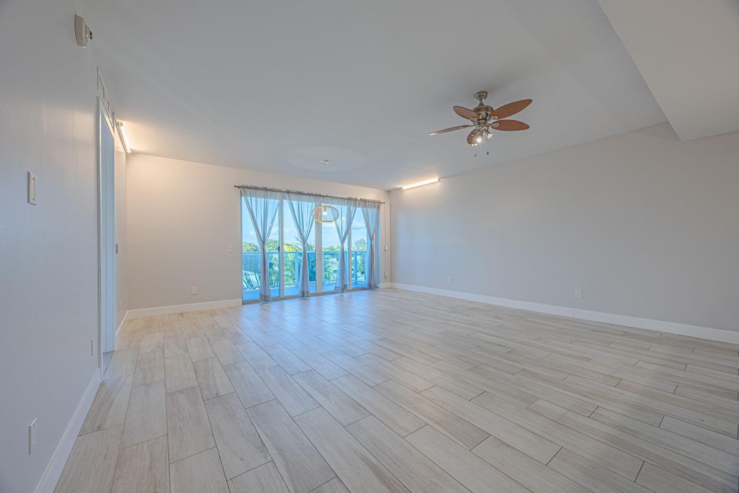 Под контрактом: $375,000 (1 спален, 1 ванн, 1032 Квадратных фут)