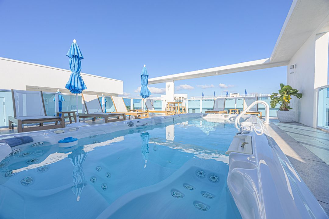 Под контрактом: $375,000 (1 спален, 1 ванн, 1032 Квадратных фут)