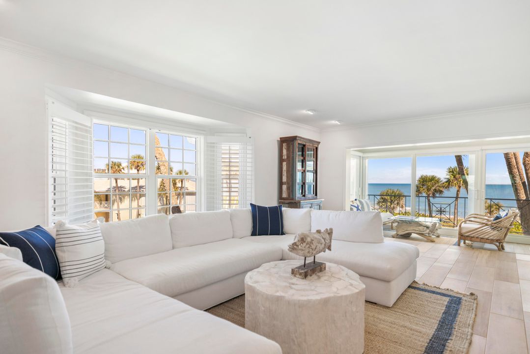 На продажу: $1,275,000 (2 спален, 2 ванн, 1760 Квадратных фут)