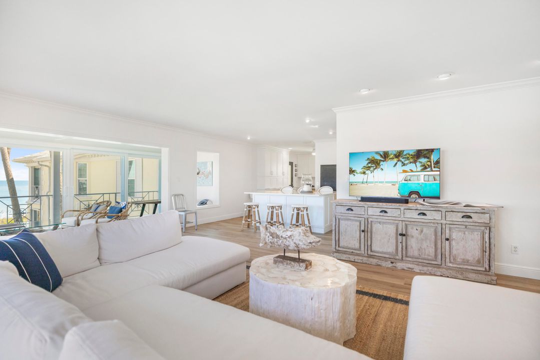 На продажу: $1,275,000 (2 спален, 2 ванн, 1760 Квадратных фут)