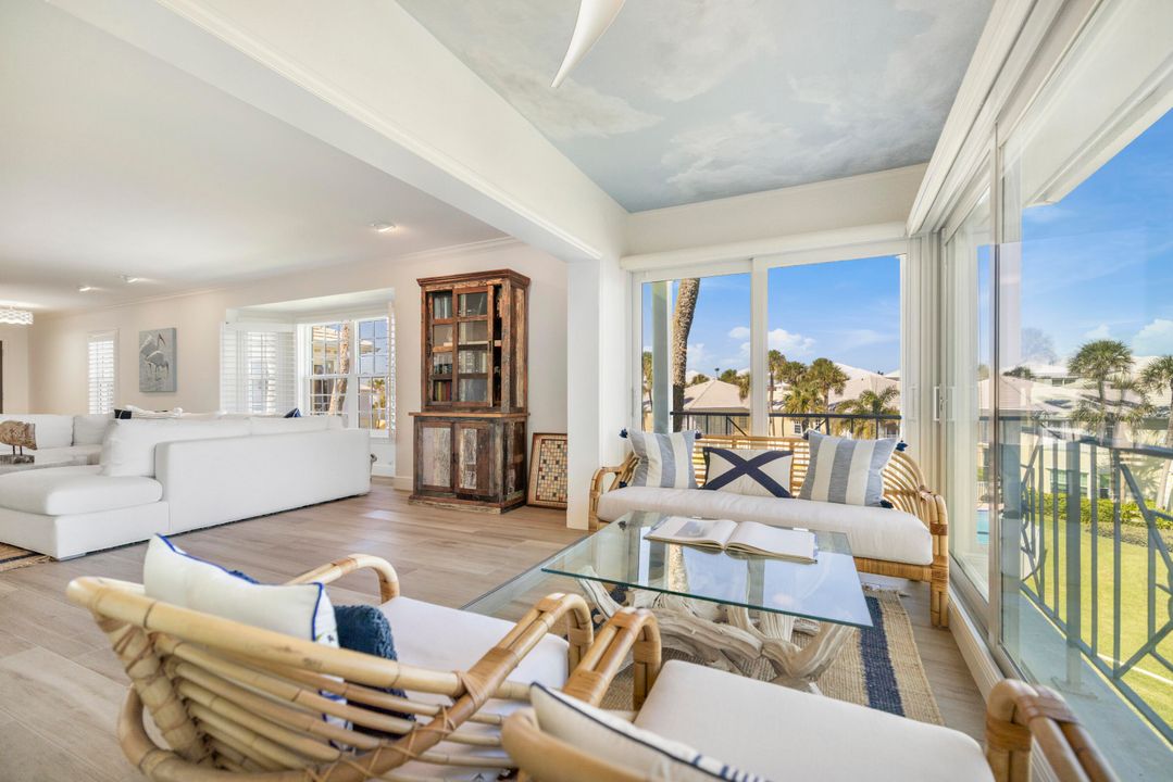 На продажу: $1,275,000 (2 спален, 2 ванн, 1760 Квадратных фут)