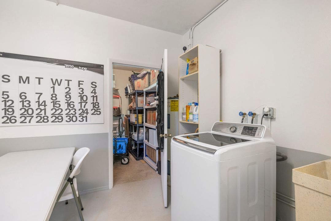 На продажу: $1,275,000 (2 спален, 2 ванн, 1760 Квадратных фут)