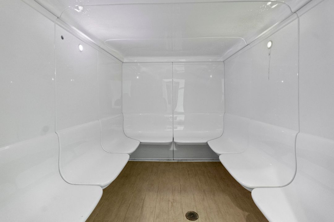 For Sale: $395,000 (1 beds, 1 baths, 841 Square Feet)