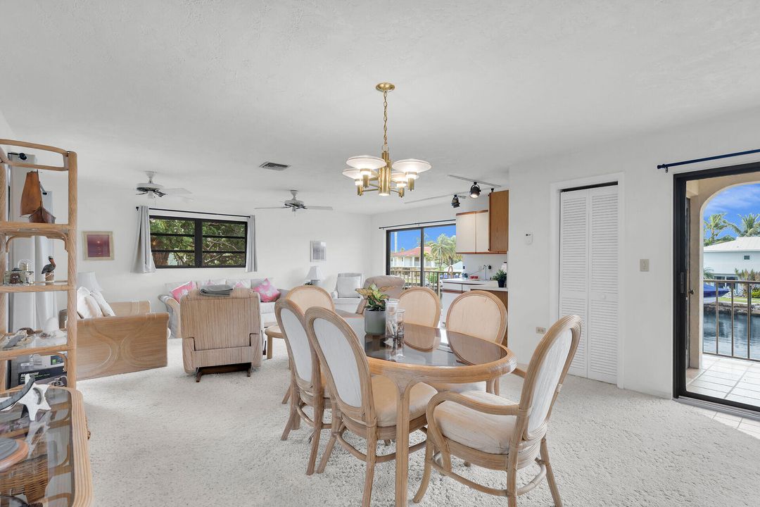 For Sale: $2,800,000 (2 beds, 2 baths, 1509 Square Feet)