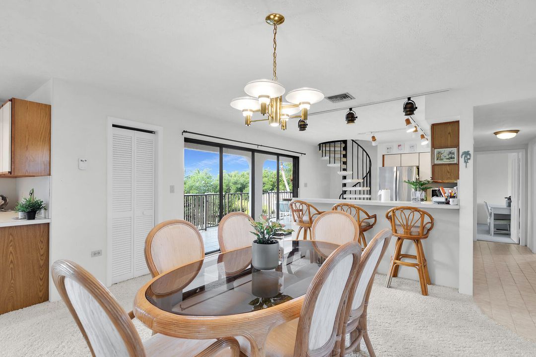 For Sale: $2,800,000 (2 beds, 2 baths, 1509 Square Feet)