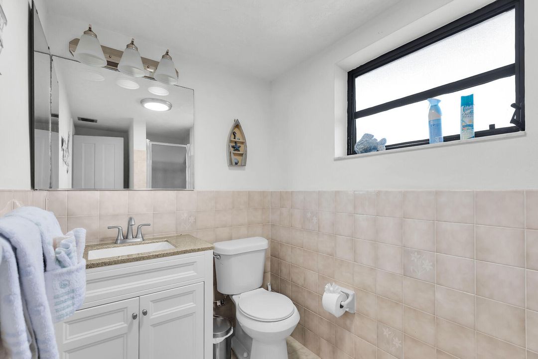 For Sale: $2,800,000 (2 beds, 2 baths, 1509 Square Feet)