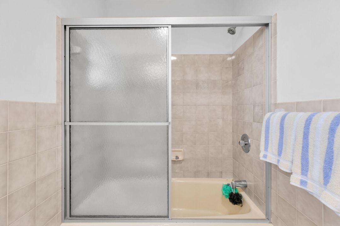 For Sale: $2,800,000 (2 beds, 2 baths, 1509 Square Feet)