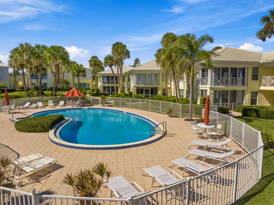 На продажу: $1,275,000 (2 спален, 2 ванн, 1760 Квадратных фут)