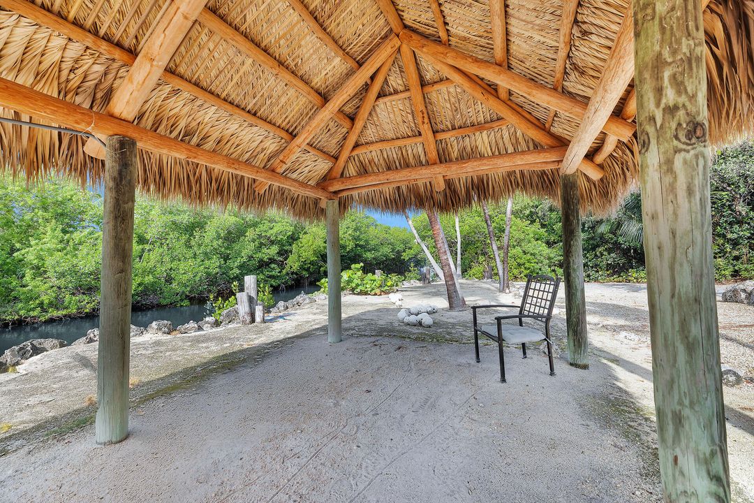 For Sale: $2,800,000 (2 beds, 2 baths, 1509 Square Feet)