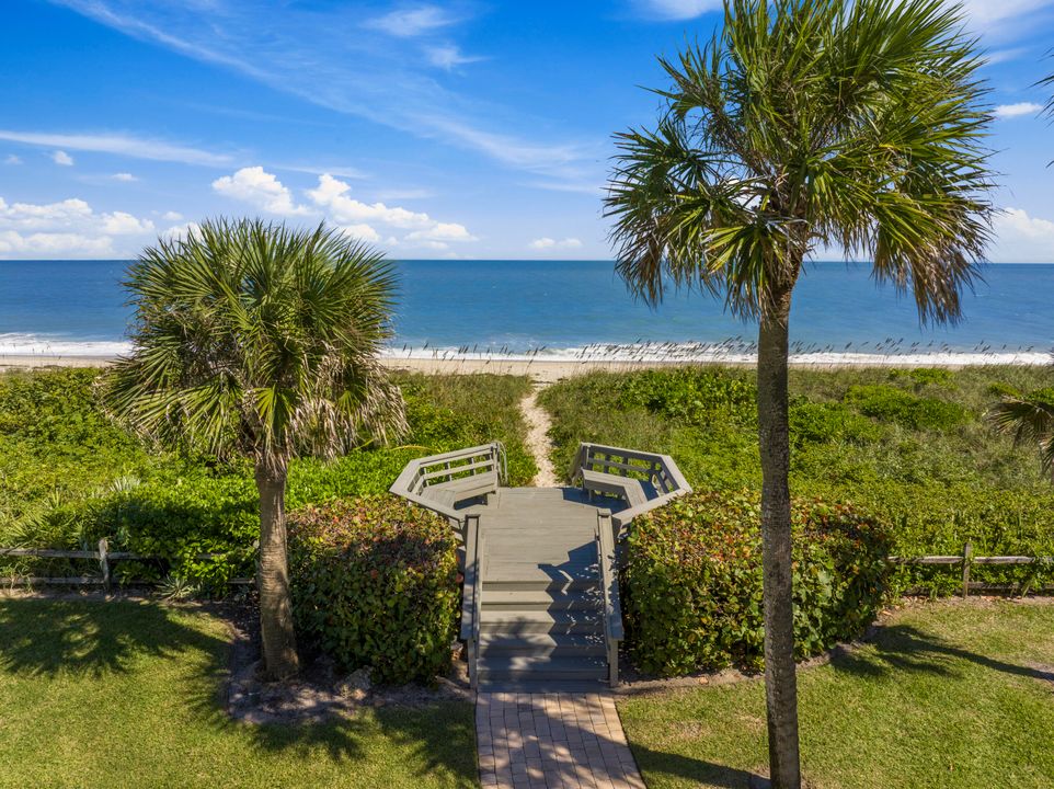 На продажу: $1,275,000 (2 спален, 2 ванн, 1760 Квадратных фут)