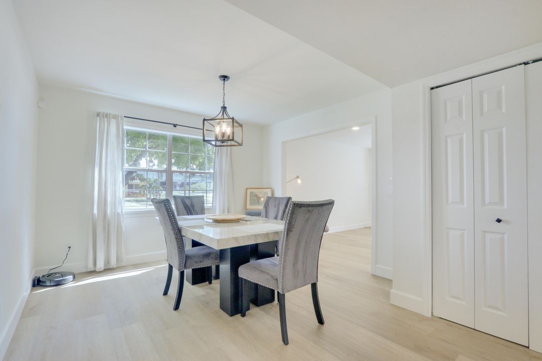 For Sale: $1,099,000 (4 beds, 2 baths, 2149 Square Feet)
