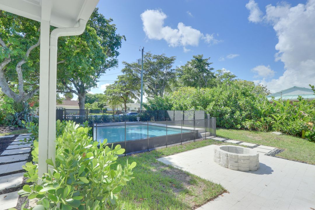 For Sale: $1,099,000 (4 beds, 2 baths, 2149 Square Feet)