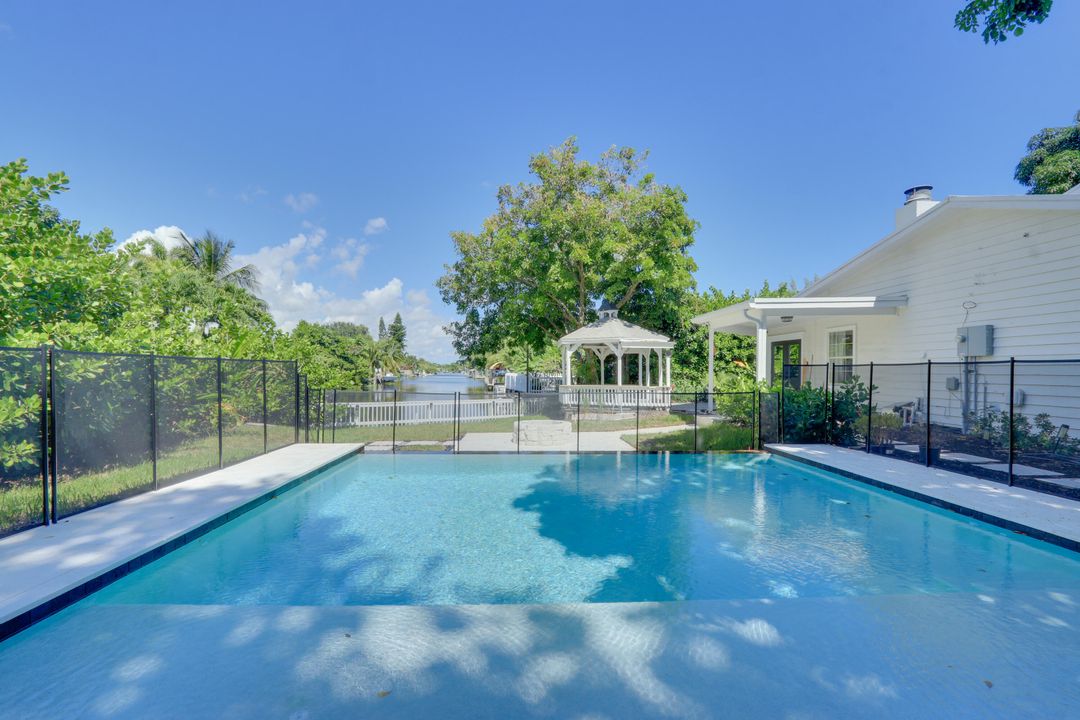 For Sale: $1,099,000 (4 beds, 2 baths, 2149 Square Feet)