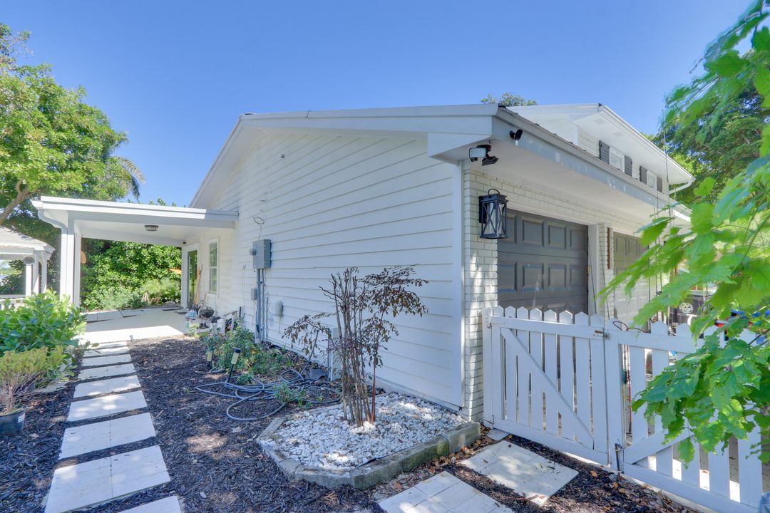 For Sale: $1,099,000 (4 beds, 2 baths, 2149 Square Feet)