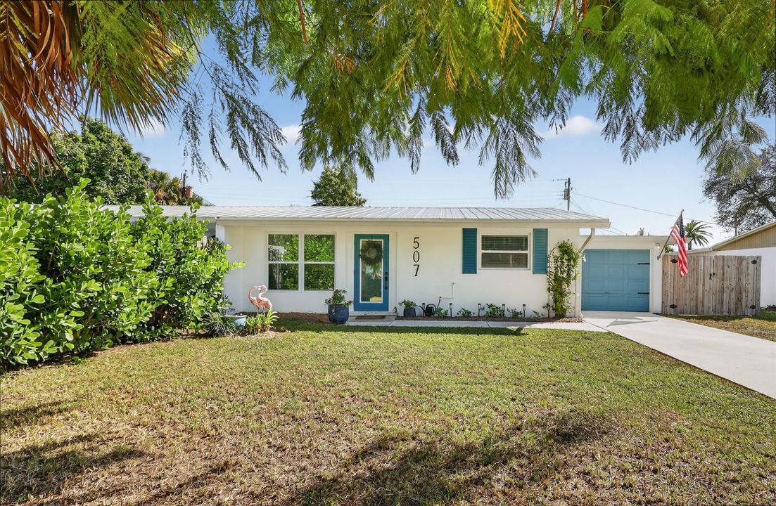 待售: $398,000 (2 贝兹, 1 浴室, 1073 平方英尺)