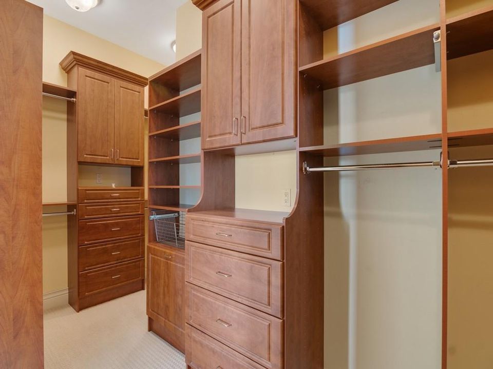 待售: $2,200,000 (3 贝兹, 3 浴室, 3673 平方英尺)