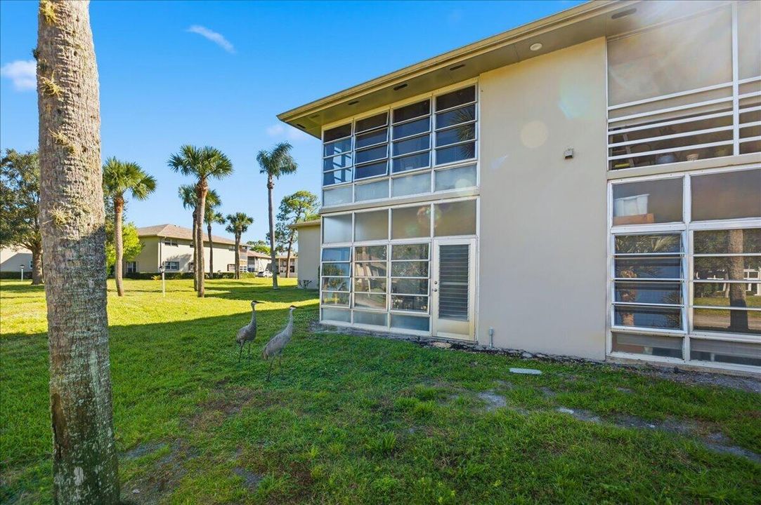 For Sale: $94,900 (1 beds, 1 baths, 800 Square Feet)