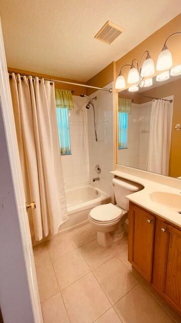 出租: $3,700 (4 贝兹, 3 浴室, 2012 平方英尺)