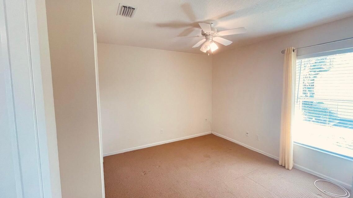 出租: $3,700 (4 贝兹, 3 浴室, 2012 平方英尺)